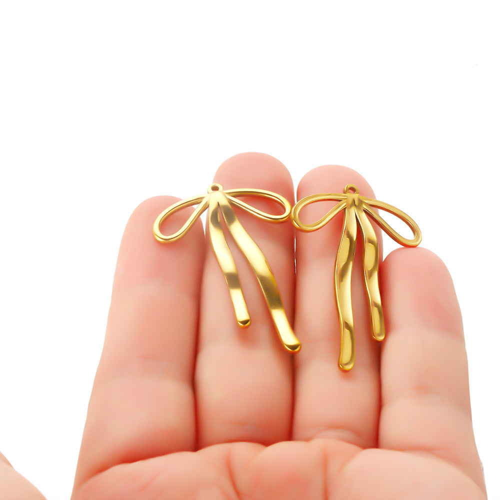 Stainless steel butterfly pendant DIY necklace jewelry accessories pendant handmade jewelry titanium steel necklace pendant accessories