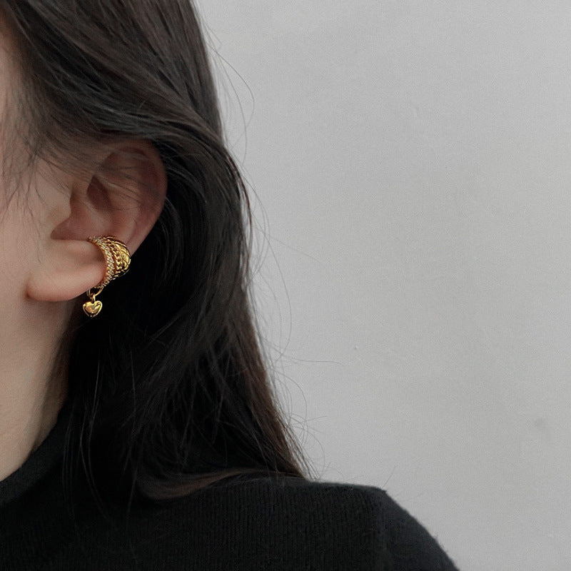 Silver needle metal earrings, high-end simple stud earrings, fashionable versatile light luxury personalized niche earrings, Yiwu wholesale