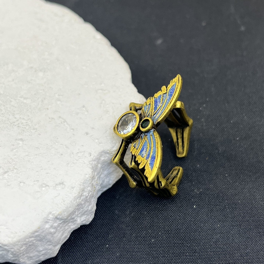 Fire does not change color, sand gold material, black dye, retro ring, forest style, psychedelic glue, butterfly, high-looking, western-style jewelry
