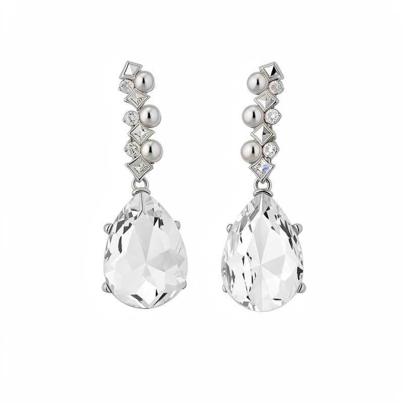 Wholesale boutique jewelry, bulk fashion jewelry suppliers, dropship pearl earrings.