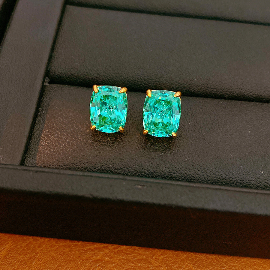 Stylish and simple geometric zircon stud earrings cold wind personality temperament earrings light luxury high-end earrings wholesale