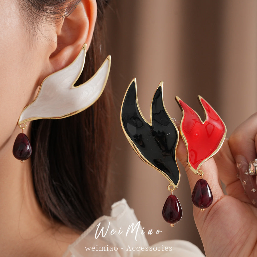 Silver needle dripping oil water drop stud earrings European and American style personality temperament niche exaggerated earrings light luxury high-end earrings women