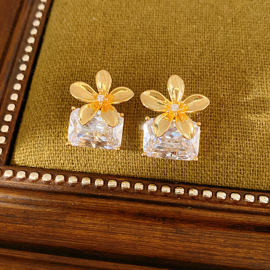 Real gold electroplated silver needle flower inlaid zircon square stud earrings simple temperament versatile earrings light luxury high-end earrings