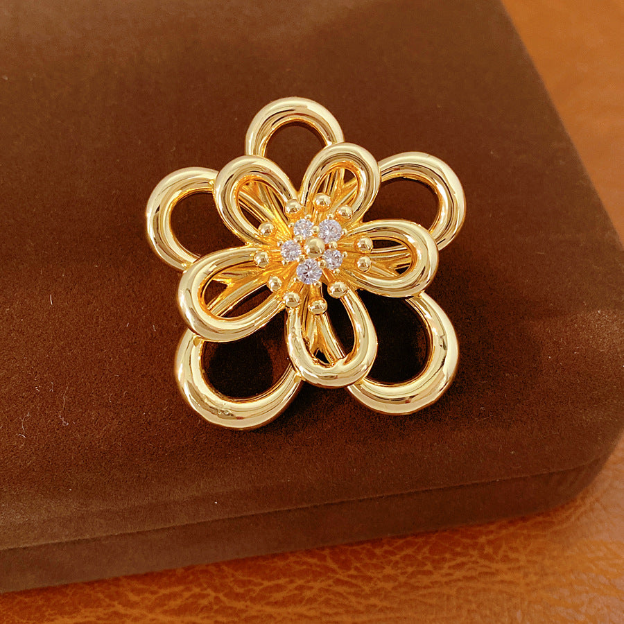 18k real gold electroplated zirconium hollow flower necklace light luxury niche collarbone chain personalized temperament high-end jewelry set