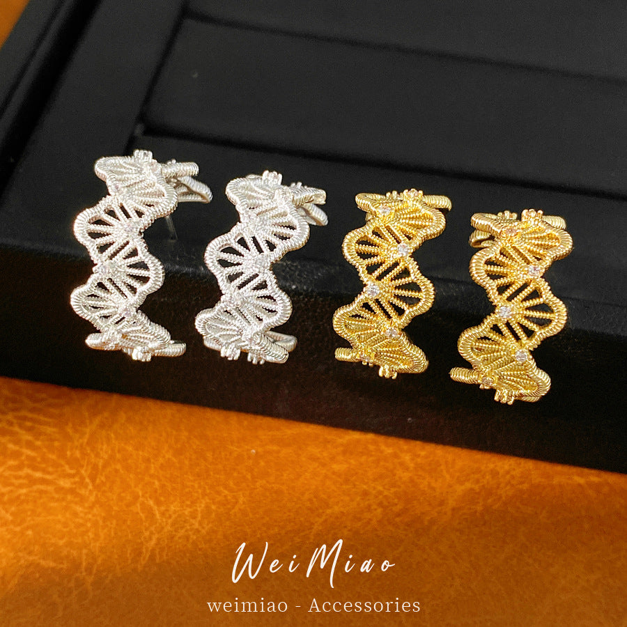 Silver needle inlaid zircon hollow round lace stud earrings personality temperament fashion versatile earrings light luxury high sense earrings