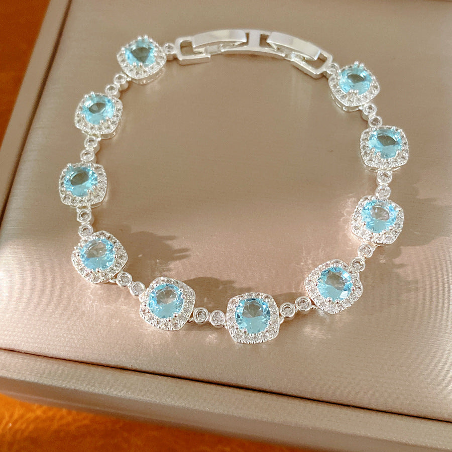Blue zircon square buckle bracelet, light luxury niche bracelet, fresh temperament, versatile fashion and high-end jewelry.
