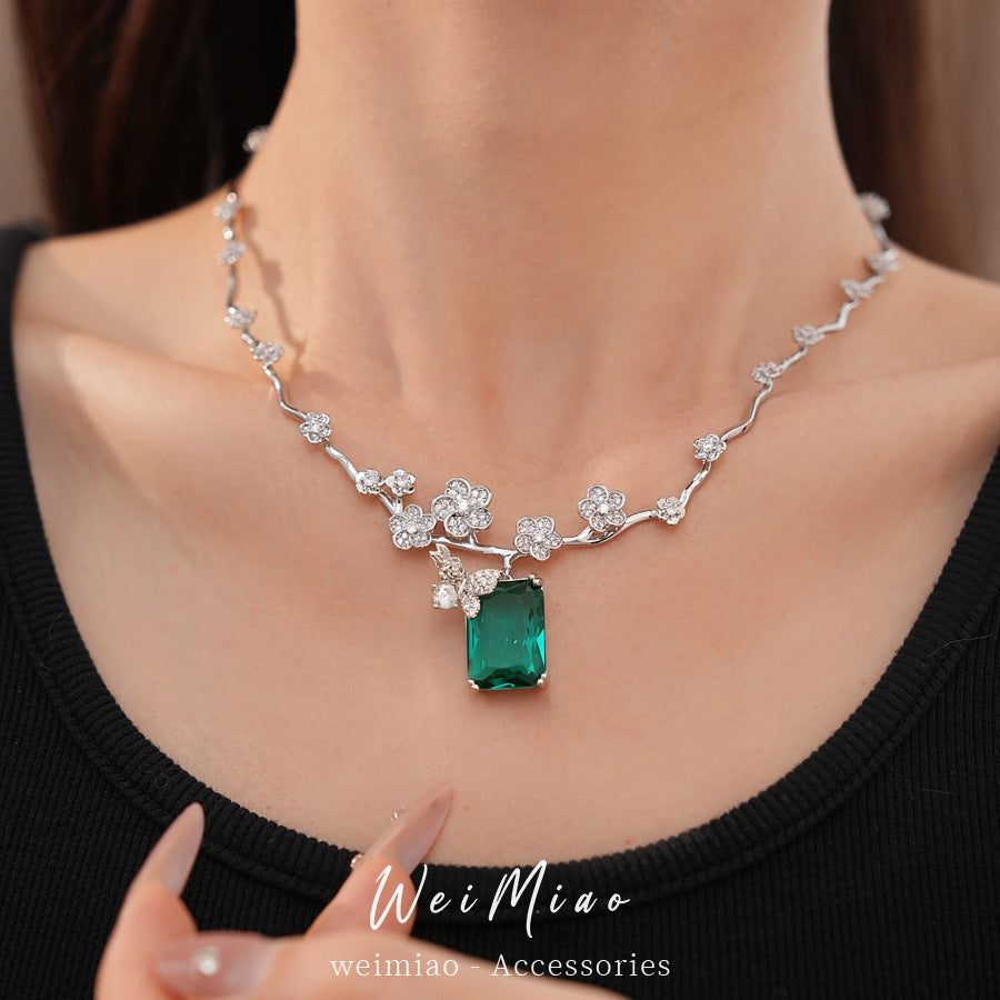 Court style exquisite zircon flower butterfly square necklace light luxury niche collarbone chain high-end jewelry set