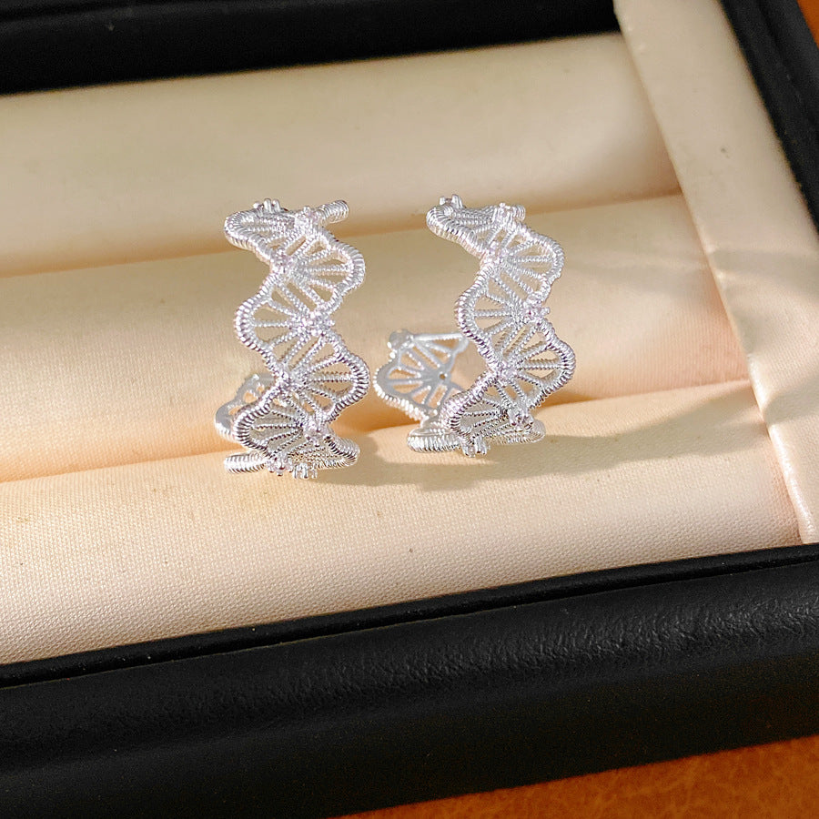 Silver needle inlaid zircon hollow round lace stud earrings personality temperament fashion versatile earrings light luxury high sense earrings