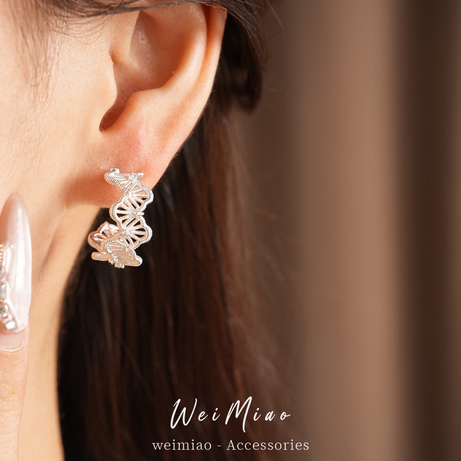 Silver needle inlaid zircon hollow round lace stud earrings personality temperament fashion versatile earrings light luxury high sense earrings
