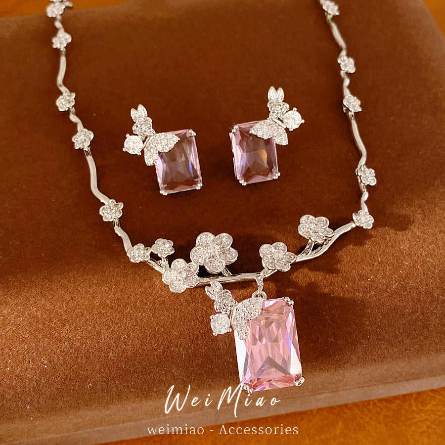 Exquisite temperament zircon flower butterfly square necklace light luxury niche collarbone chain high-end fashion jewelry set