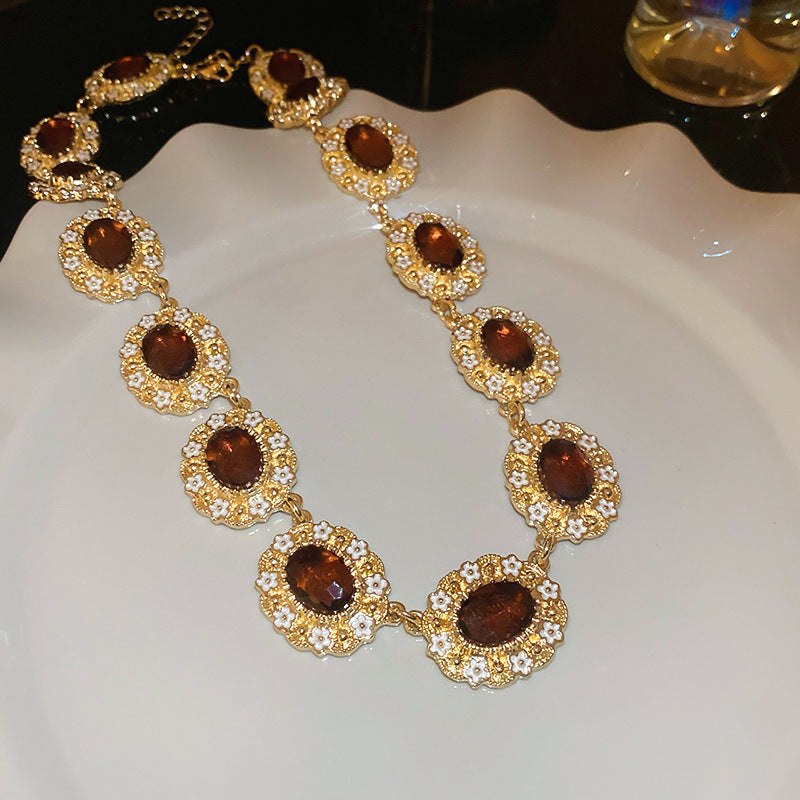 Vintage Luxury Diamond Drop Clavicle Chain Necklace - Retro Palace Style Premium Jewelry for Women