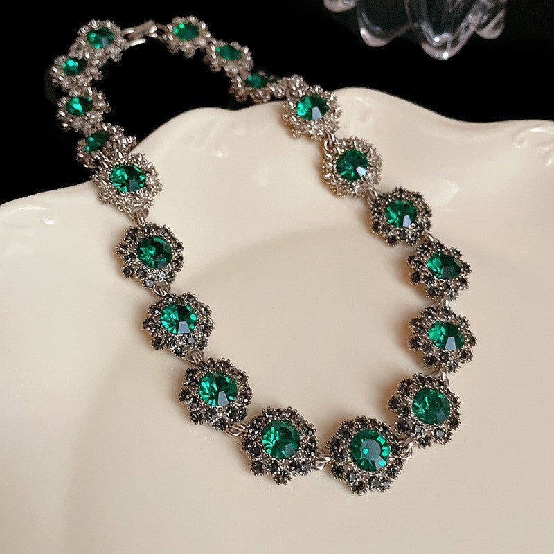 Vintage Luxury Diamond Drop Clavicle Chain Necklace - Retro Palace Style Premium Jewelry for Women