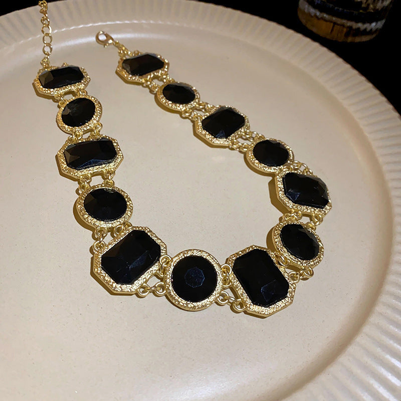 Vintage Luxury Diamond Drop Clavicle Chain Necklace - Retro Palace Style Premium Jewelry for Women